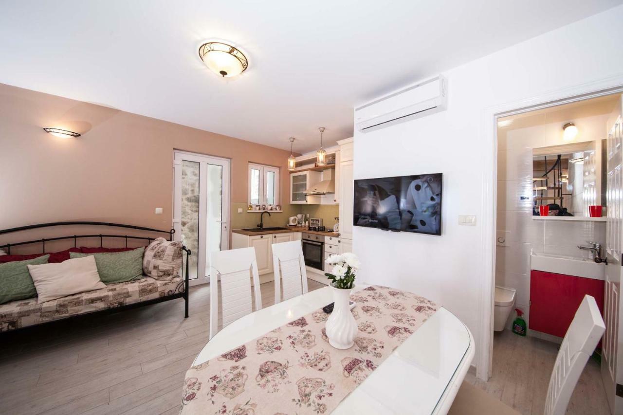 Old Stone House Mario Villa Podgora Ngoại thất bức ảnh